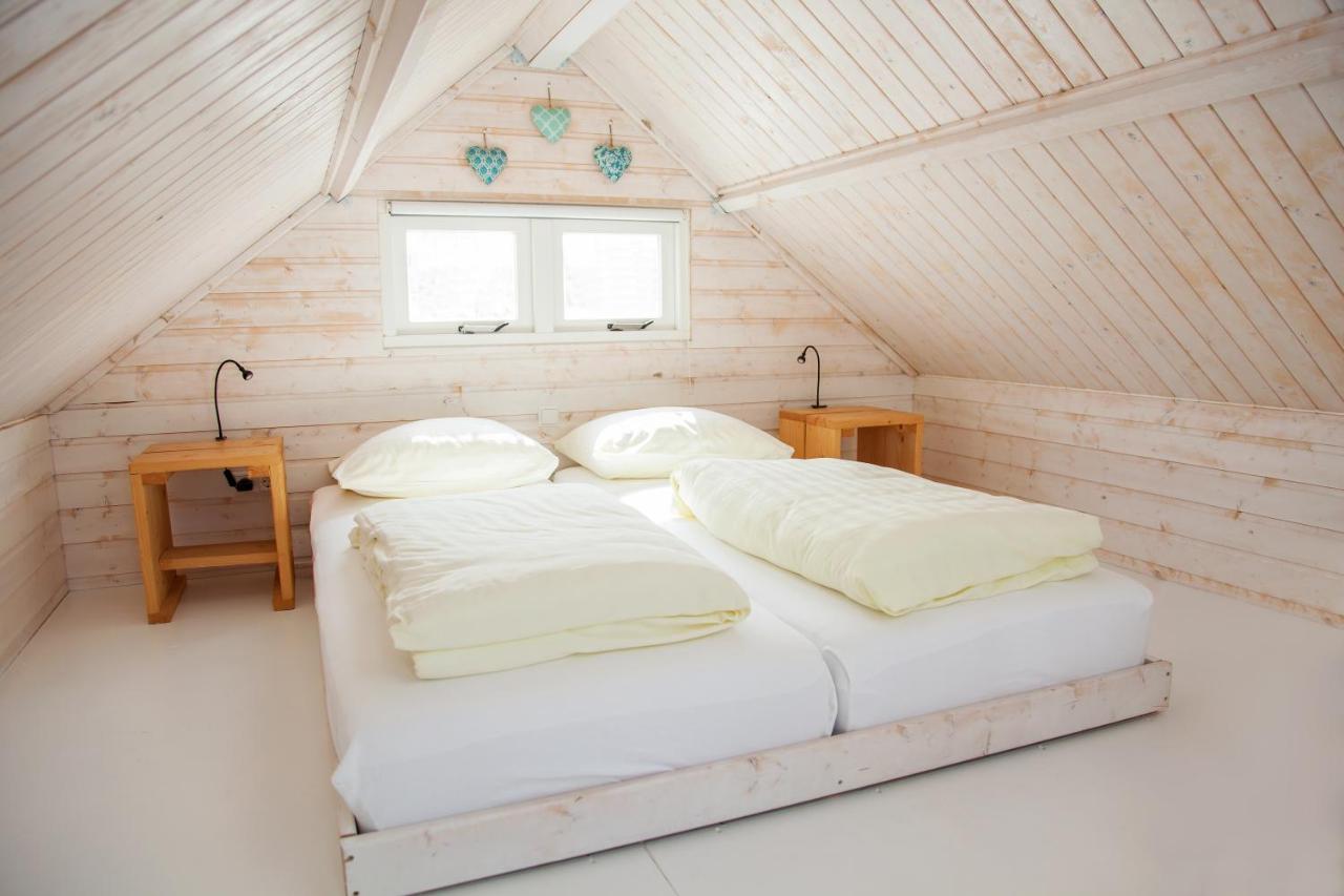 Surf En Beach Strandhuisjes Katwijk aan Zee Екстериор снимка